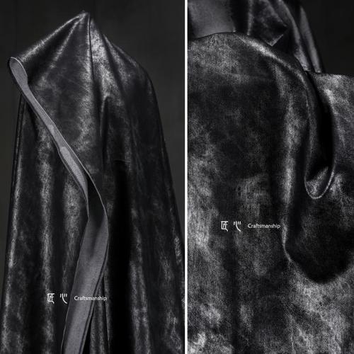 黑色胶质牛仔斑驳微光皮革 做旧再造挺括包包外套服装设计师面料